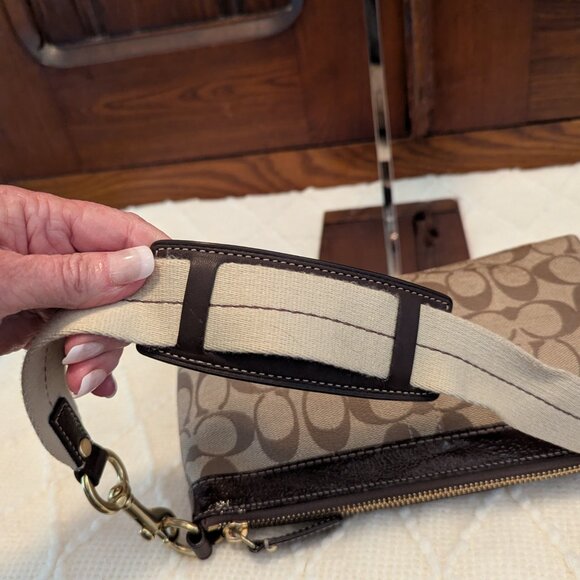 Coach Signature Heritage Stripe Handbag - Picture 9 of 11